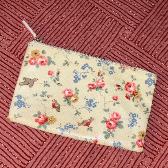 Cath Kidston waxed canvas Cream Floral Pouch with bird flower motif - Picture 13 of 15